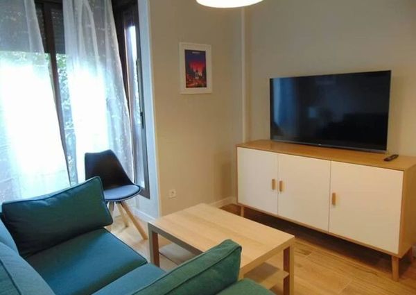 Calle de Samaniego, Madrid, Community of Madrid 28022