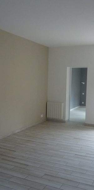 Location Appartement 4 pièces 90m² LA FLECHE 72200 - Photo 1