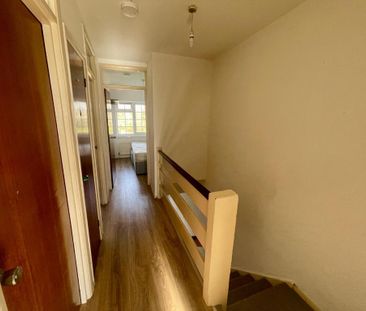 3 bedroom end of terrace house to rent - Photo 4