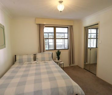 DUAL LIVING OPPORTUNITY - Photo 2