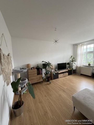 2-Zimmer-Wohnung mit Option EINBAUKÜCHE und Möbel, LAMINAT, großer Küche und schönem Badezimmer zu vermieten! - Photo 5