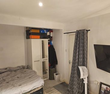 Studio Flat, Strathmore Avenue, CV1 - Photo 1