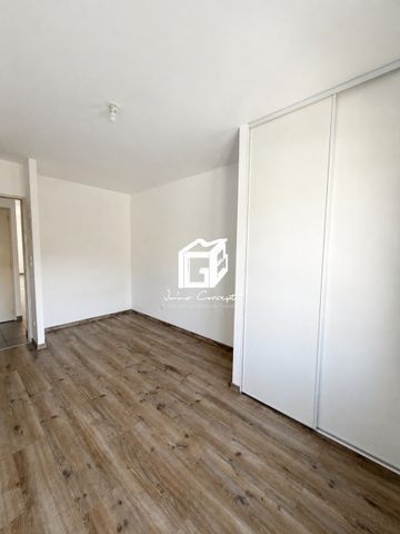 Location Appartement 3 pièces 78m² ONET LE CHATEAU 12850 - Photo 4