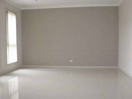 IDEAL LOCATION! - Photo 2