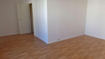 Location Appartement 1 pièce 37m² TOURS 37000 - Photo 2