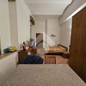 Monolocale in affitto - Photo 2