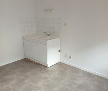 Appartement - T3 - CHATILLON SUR CHALARONNE - Photo 4