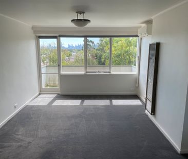12/90 Liddiard Street, Hawthorn - Photo 6