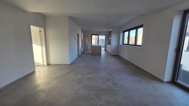 Appartement te huur - Photo 1