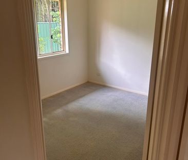 Springfield Lakes - Photo 3