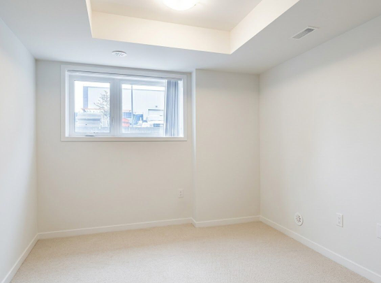 For Lease - 151 Honeycrisp Crescent Unit# 170, Vaughan, Ontario - Photo 1
