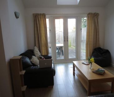 4 bedroom house to rent - Photo 1