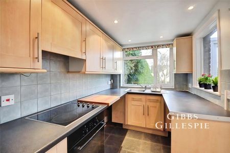 3 bedroom terraced house to rent - Photo 4