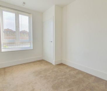Claud Hamilton Way, Priory Gate, Mill Road, Hertford - Photo 3