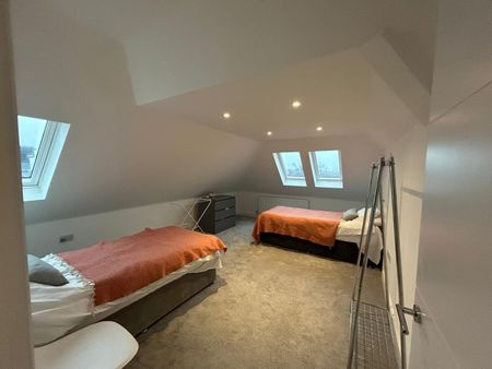 2 Bed Flat, Station Road, NW4 - Photo 4