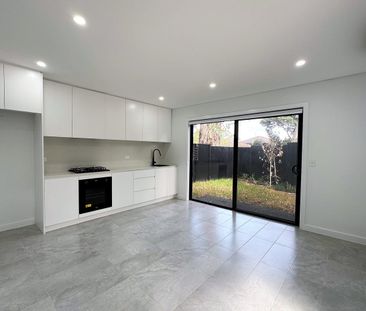 MODERN GRANNY FLAT - Photo 2