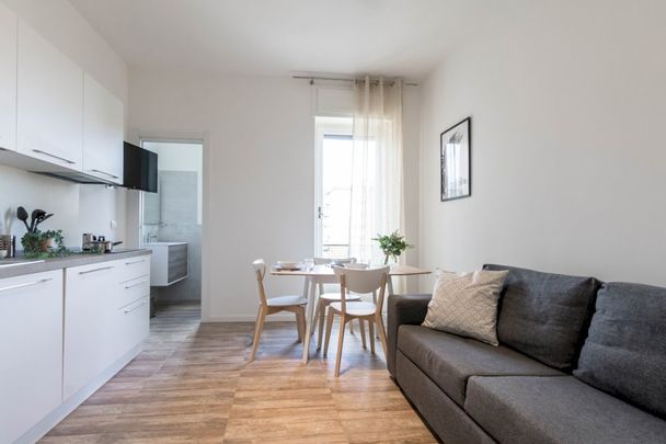 Wonderful single room in Via Riccardo Pitteri - Photo 1