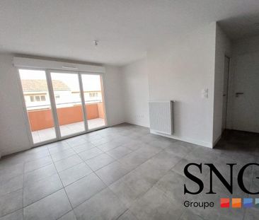 T2 AVEC BALCON + PARKINGS - Photo 1