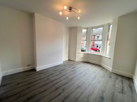 Williams Avenue, Weymouth - Photo 2