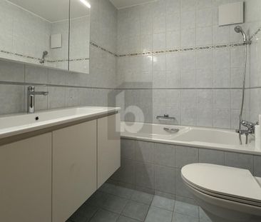 QUIET, LIGHT-FLOODED AND FULL OF CHARM - Photo 1