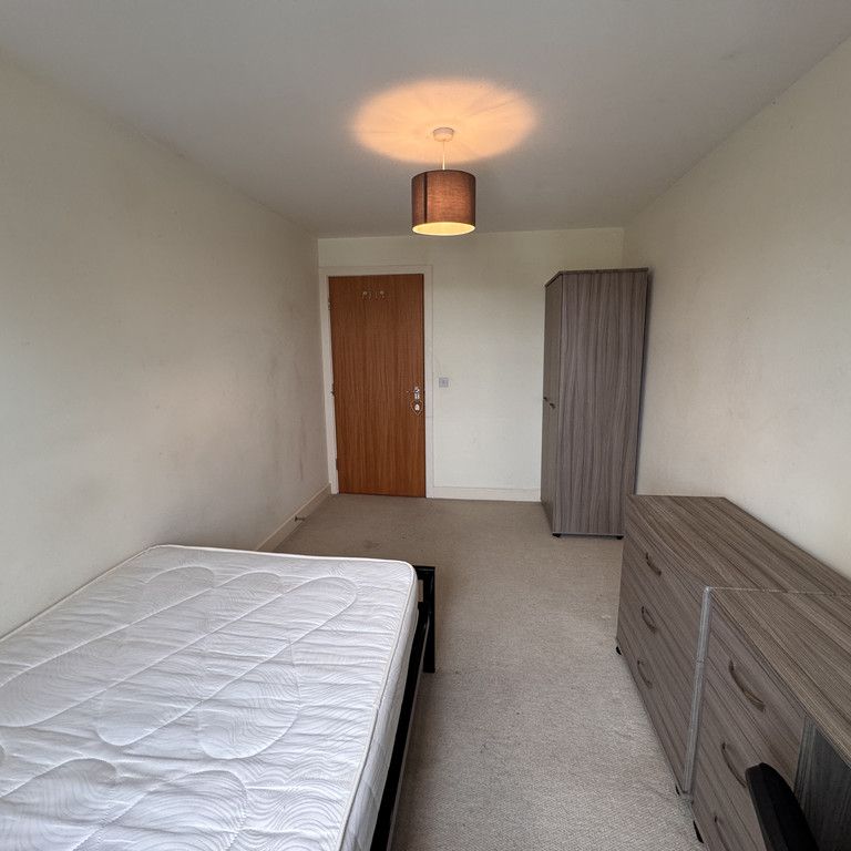 Jervaulx House, Lawrence Street - P10575 - Photo 1