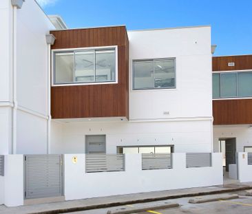 Executive Living In Thirroul - Photo 5