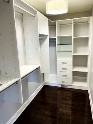 For Lease - 2418 Wasaga Drive, Oakville, Ontario - Photo 1