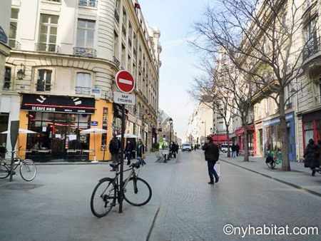 Logement à Paris, Location meublée - Photo 2