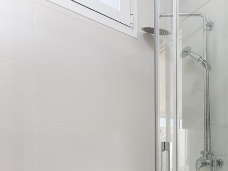 3 bedroom luxury Flat for rent in Nueva Andalucia, Andalusia - Photo 4