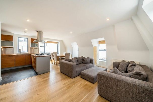 Dunworth Mews, Dunworth Mews, W11 - Photo 1