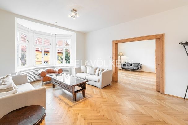 Pronájem bytu 4+1 120 m², Hradešínská 1956, Praha - Fotografie 1