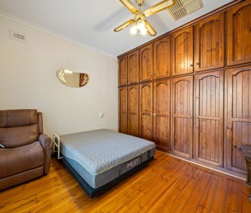 Updated 3 Bedroom Home with a Detached Rumpus - Photo 4