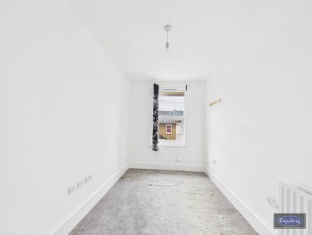 4 bedroom house to rent - Photo 3