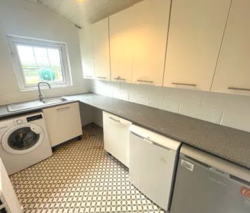 Rent 4 bedroom apartment in Naas - Photo 6