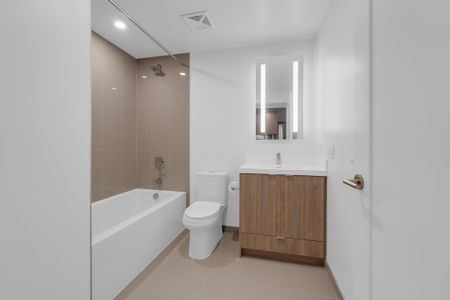 For Lease - 60 Central Park Roadway N/A Unit# 601, Toronto, Ontario - Photo 5