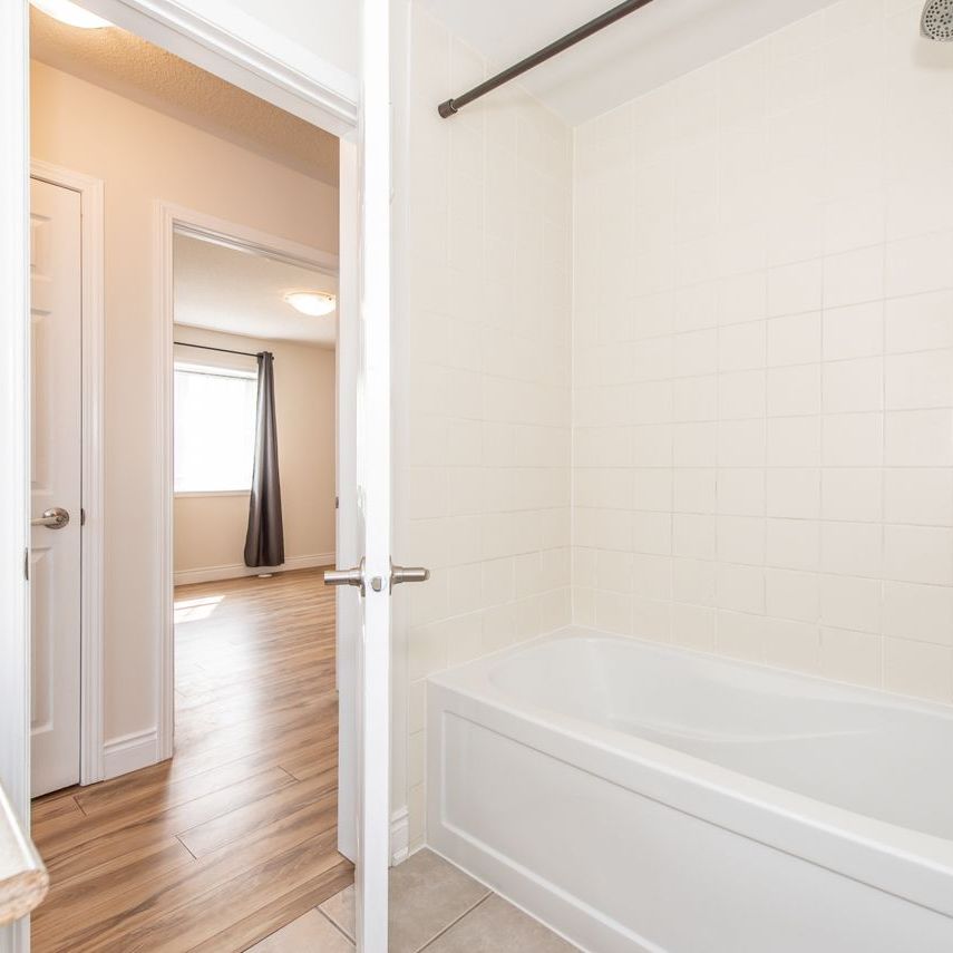 For Lease - 920 Brassard Circle, Milton, Ontario - Photo 1