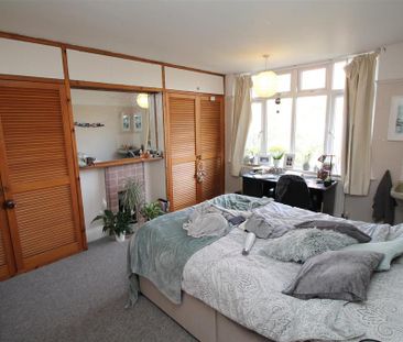 4 bedroom terraced house to rent - Photo 3