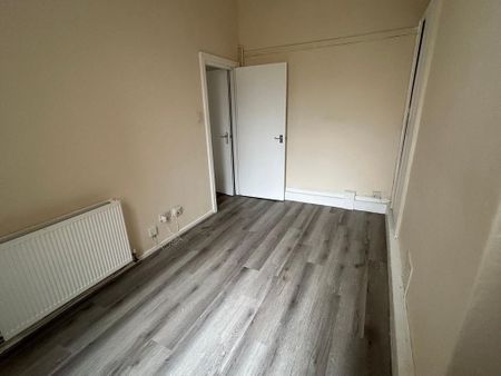 1 bedroom ground floor flat to rent - Photo 3