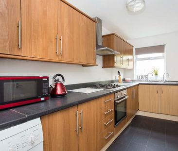 🏡 Large Victorian House - All Bills Included - Lounge & Garden! 🏡 R... - Photo 6