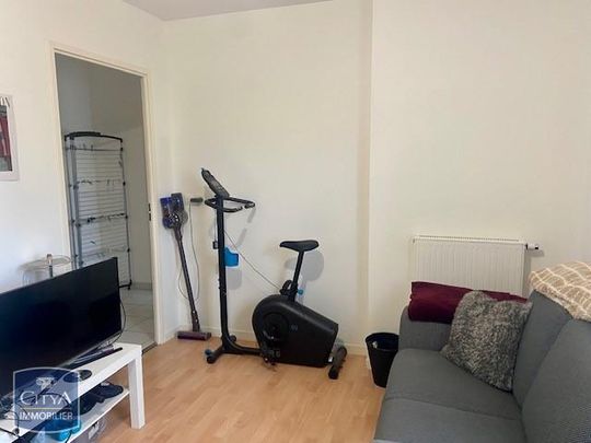 Location Appartement 4 pièces 74m² WAMBRECHIES 59118 - Photo 1