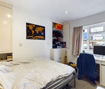 4 bedroom maisonette to rent - Photo 2