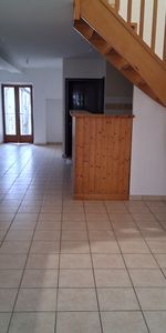 Location Appartement 3 pièces 66m² - Photo 4