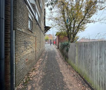 Joel Street, Northwood, HA6 1PA - Photo 1