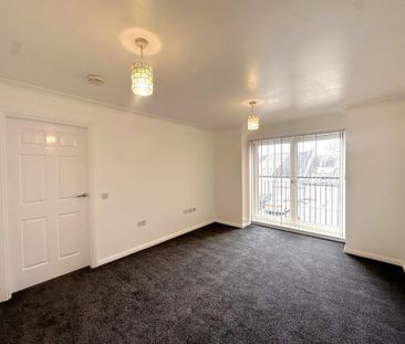 3 bedroom flat to rent - Photo 1