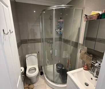 1 Bed Flat, West Street, BN1 - Photo 6