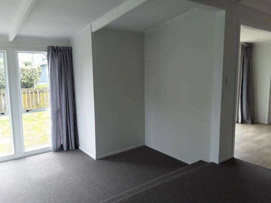 Bright & Convenient Ã¢Â€Â“ Walk to Town! - Photo 1