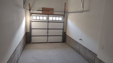 For Lease - 57 Phoenix Boulevard, Barrie, Ontario - Photo 5