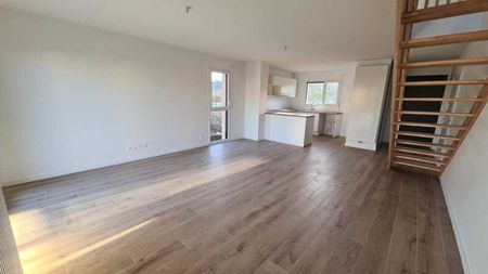 Location Maison 116 m² - Photo 2