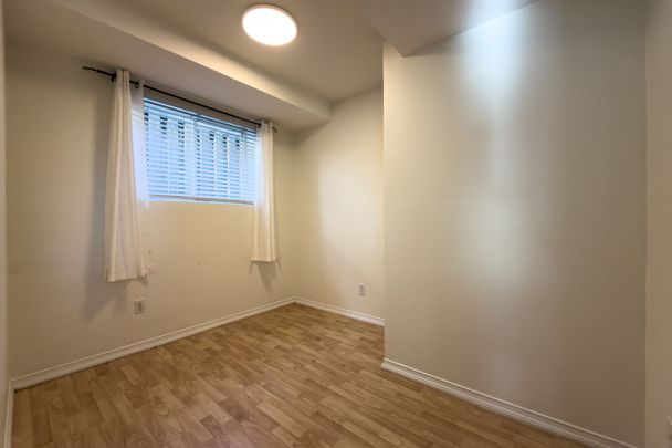 For Lease - 18 O'connor Lane, Guelph, Ontario - Photo 1