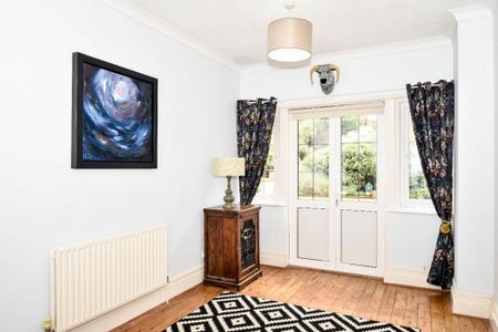 5 bedroom semi-detached house to rent - Photo 3